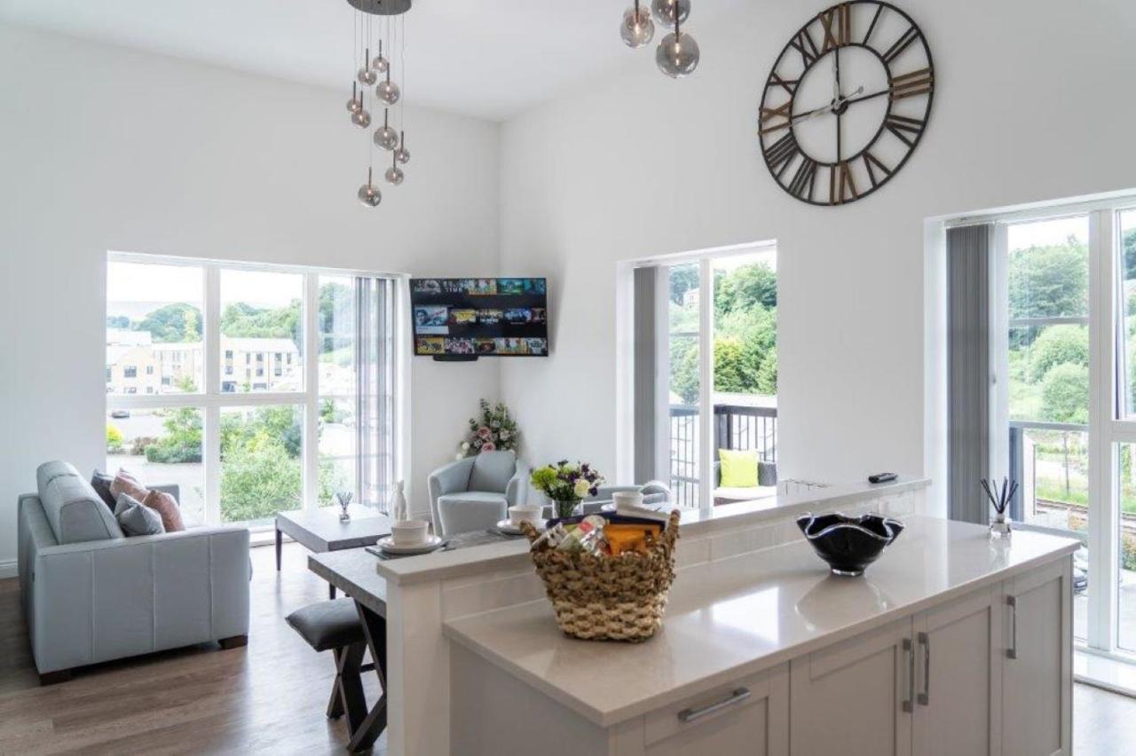 The Sidings, Luxury Penthouse, Haworthアパートメント エクステリア 写真